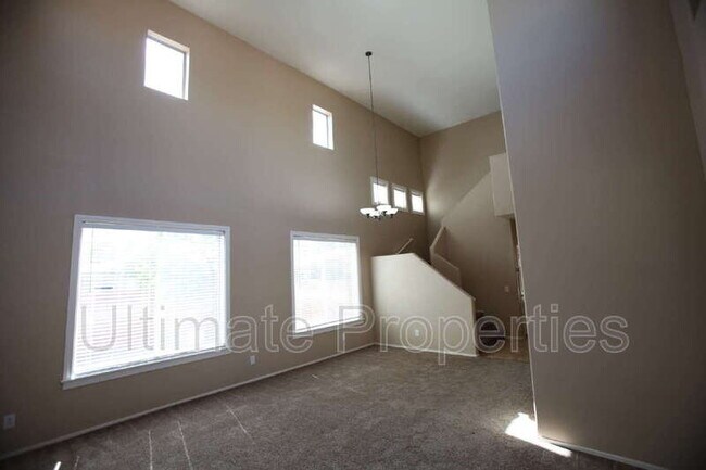 Building Photo - 15145 W Elm Cir