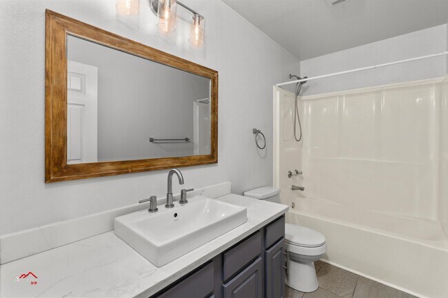 Building Photo - 2309 Tallgrass Cir