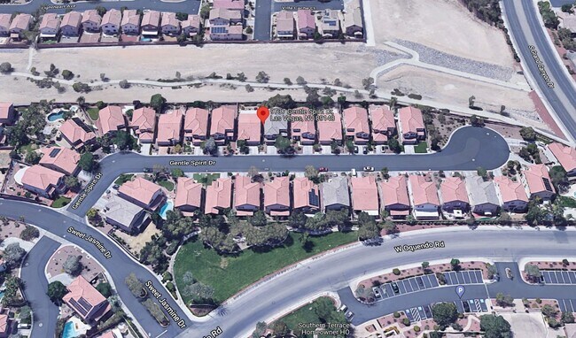 Building Photo - Southwest Rustic Charmet