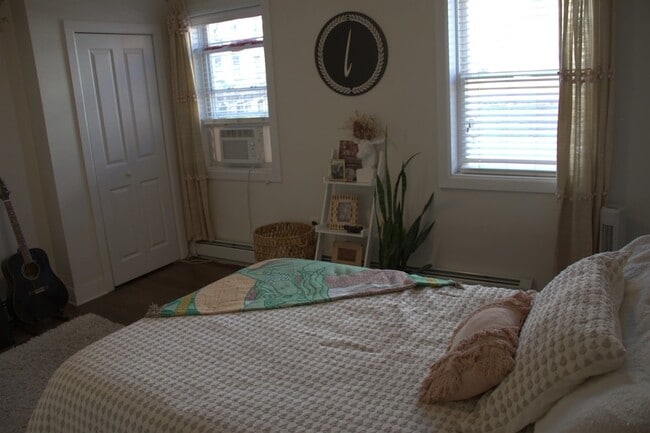 Building Photo - 412 Palisade Ave