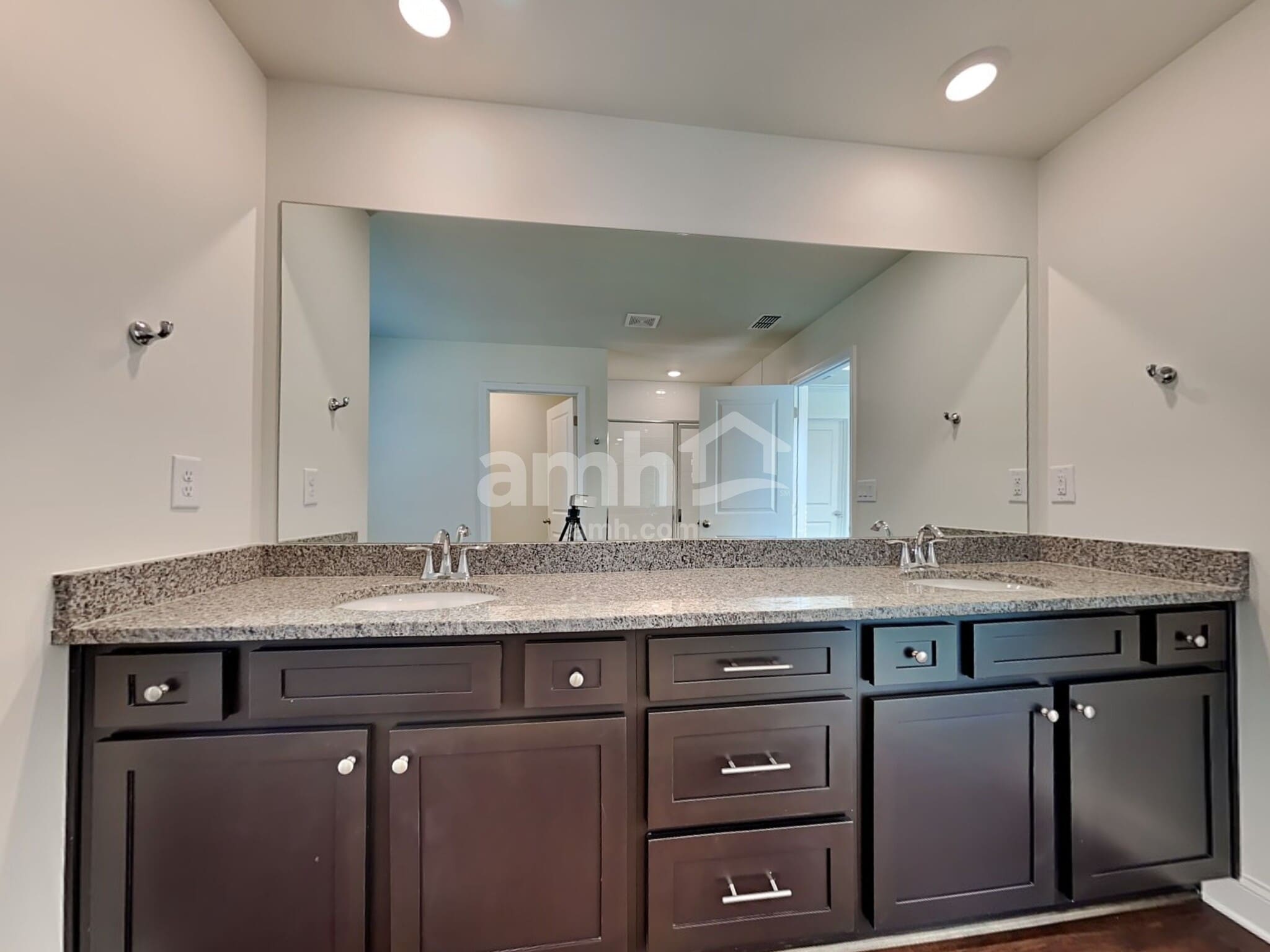 Building Photo - 580 Smt Vw Ln