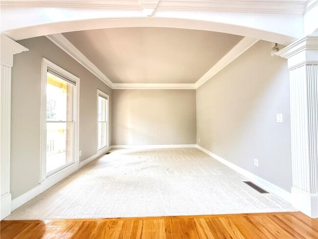 Building Photo - 3500 Millwater Crossing NE