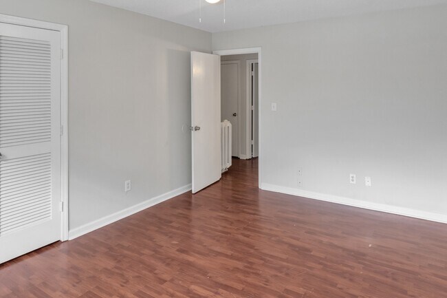 Building Photo - 1212 Boone Hill Rd