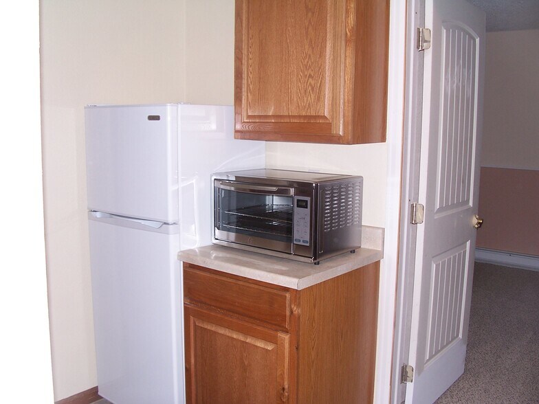 Building Photo - 5209 Greenway Dr