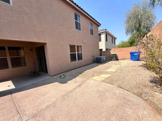 Building Photo - Arizona Greens near Foothills Club West