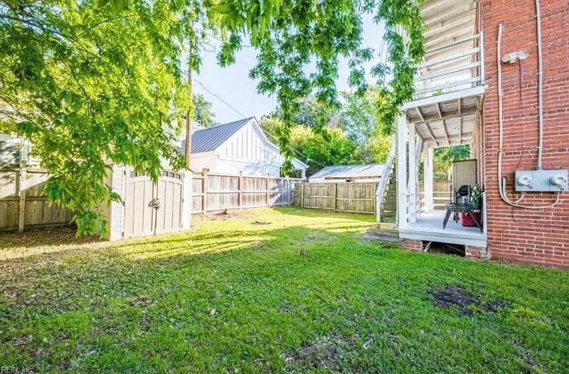 Building Photo - 214 Lucile Ave