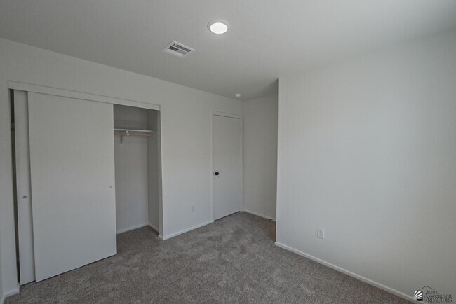 Building Photo - 4643 S Desert Willow Wy