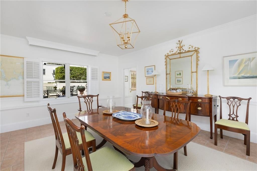 Building Photo - 553 Bellevue Ave