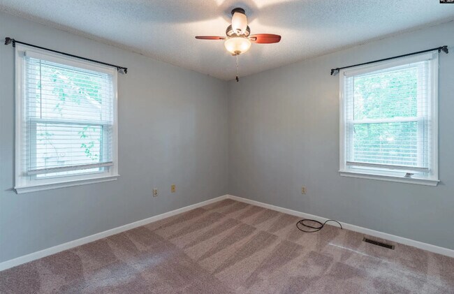 Building Photo - 357 Mansfield Cir