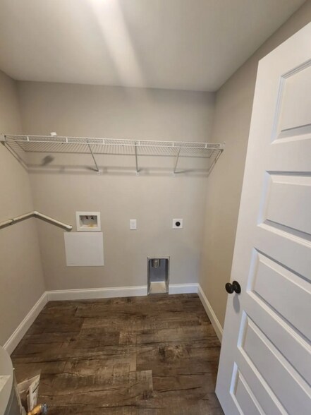 Building Photo - 107 Townview Dr