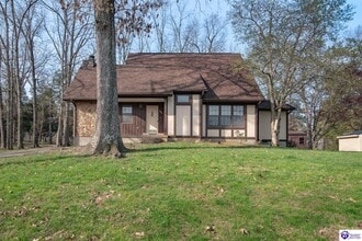 Building Photo - 697 St Andrews Rd