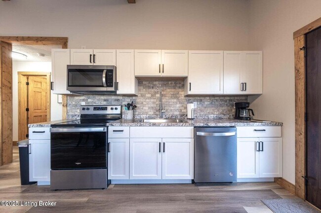 Building Photo - 438 Whippoorwill Cv Ln