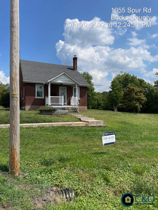 Building Photo - AVAILABLE NOW! - 1047 Spur Road, Souderton...