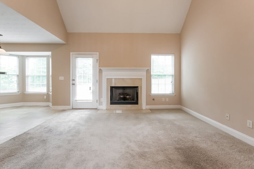 Building Photo - 4281 Single Tree Dr