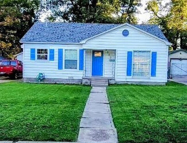 Primary Photo - 4000 Austin Ave