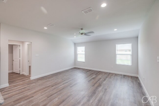 Building Photo - For Lease