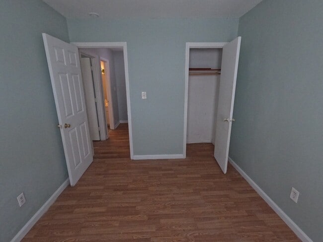Building Photo - 1609 Fawn Vista Dr N