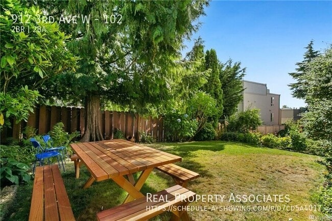 Building Photo - 912 3rd Ave W