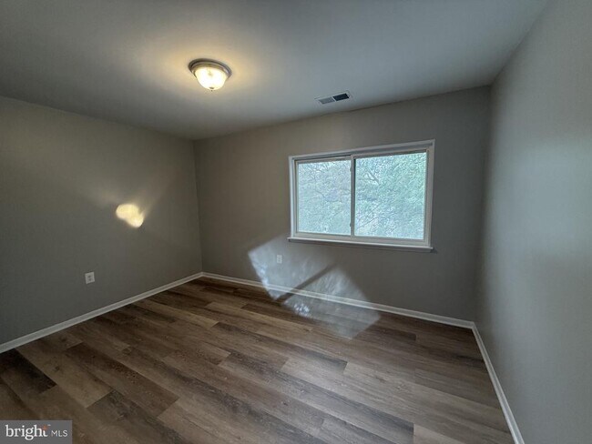 Building Photo - 357 Gatewater Ct