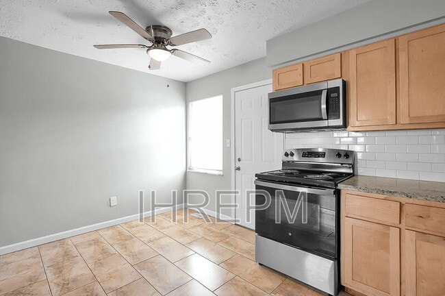 Building Photo - 3072 Morsetown Ct S
