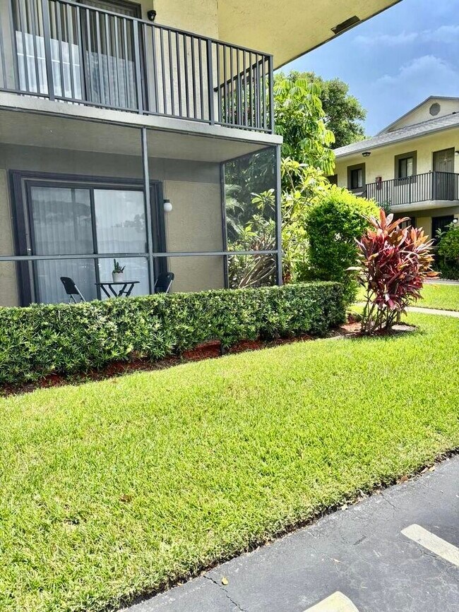 Building Photo - 610 Trace Cir