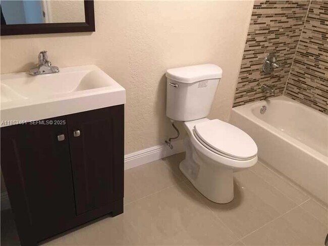 Building Photo - 9143 SW 77th Ave