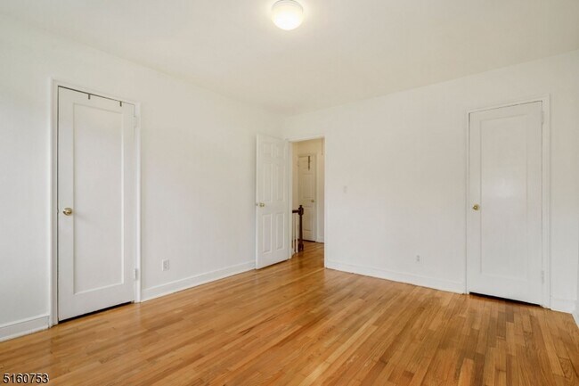 Building Photo - 176 Millburn Ave
