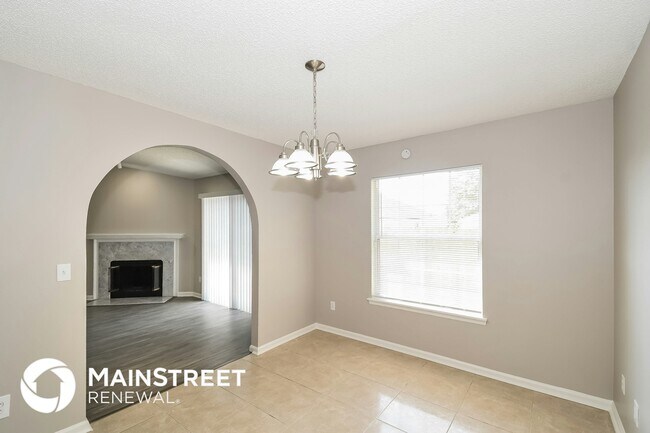 Building Photo - 8294 Rocky Creek Ct