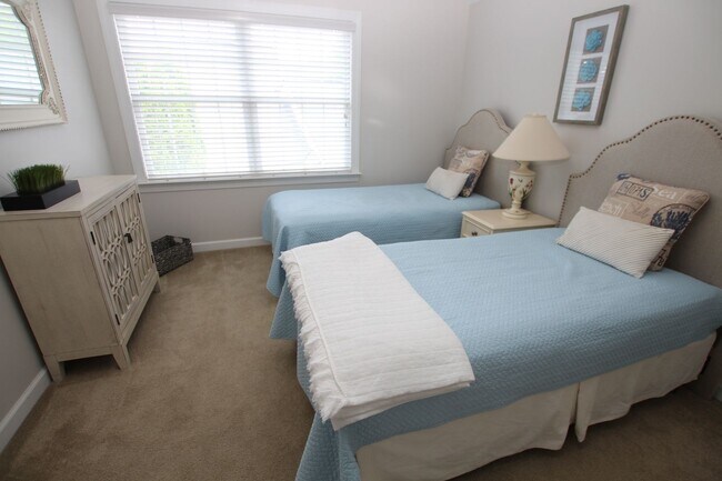 Building Photo - Discover the allure of year-round living i...