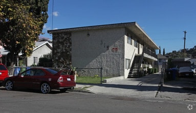 Building Photo - 315 South Avenue 55