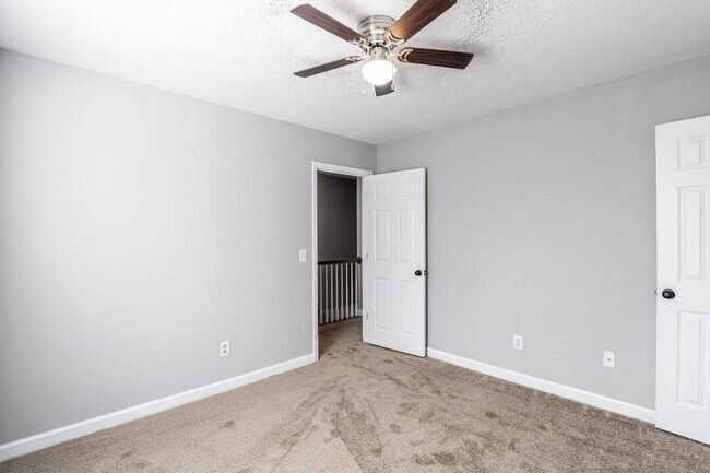Building Photo - 509 Holly Ridge Ln