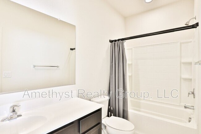 Building Photo - 24642 W Flores Dr