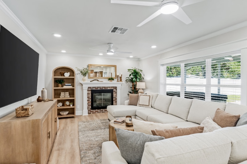 Building Photo - 12805 Mia Cir