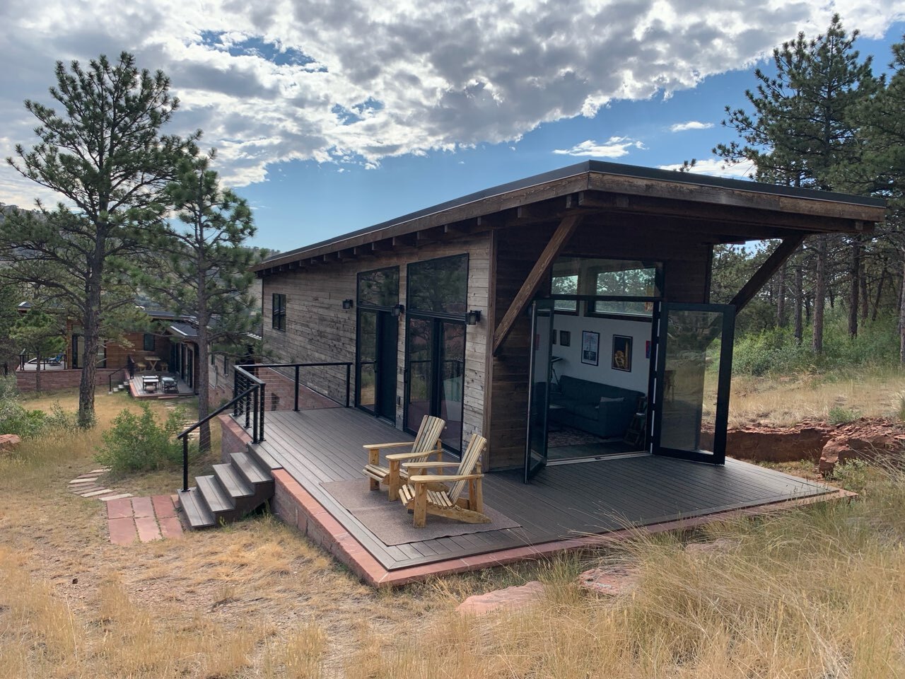 Front of guesthouse - 600 Indian Lookout Rd