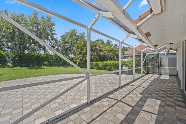 Building Photo - 3800 Miramontes Cir