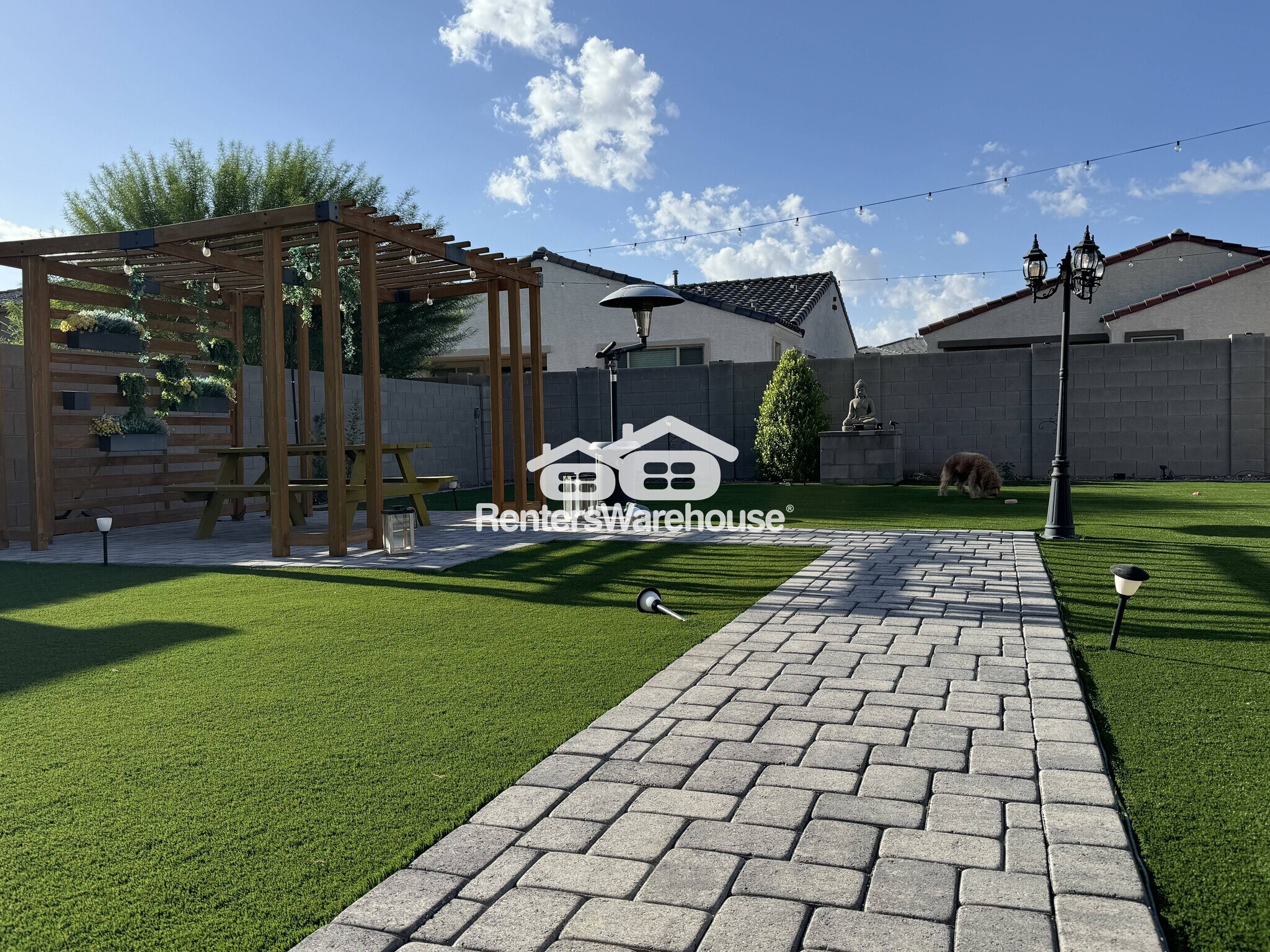 Building Photo - 5621 W Rainwater Dr