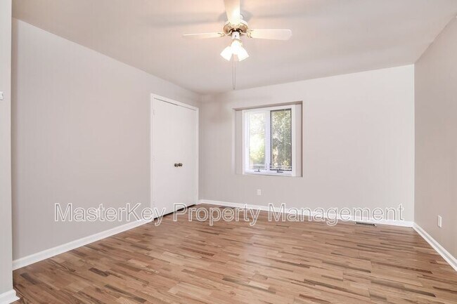 Building Photo - 4017 Grimstead Ln