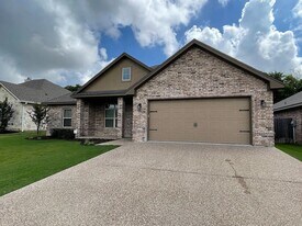 Building Photo - 2220 Dominic Ct