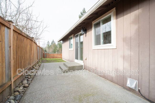 Building Photo - 5507 208th St Ct E