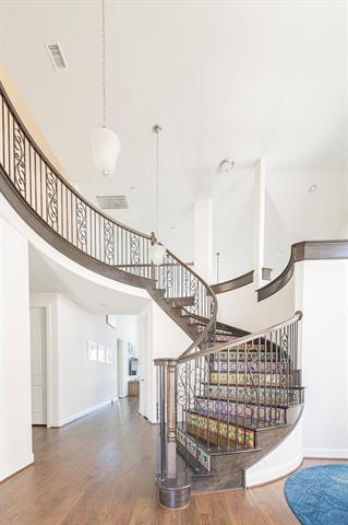 Building Photo - 8724 Majors Cir