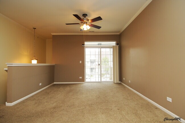 Building Photo - 2250 Aurora Dr