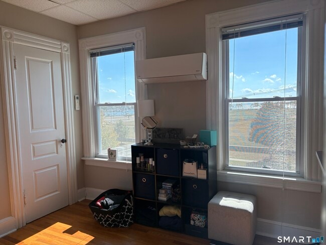 Building Photo - 29 Seaview Ave