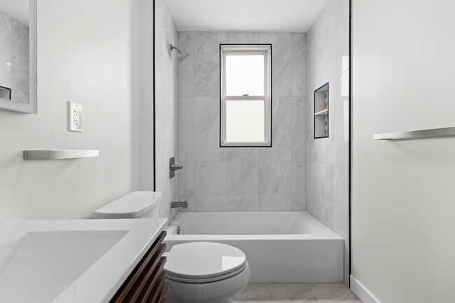 Building Photo - 3 Edison Pl