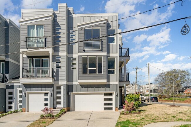 Building Photo - 1659 Duckworth Ave