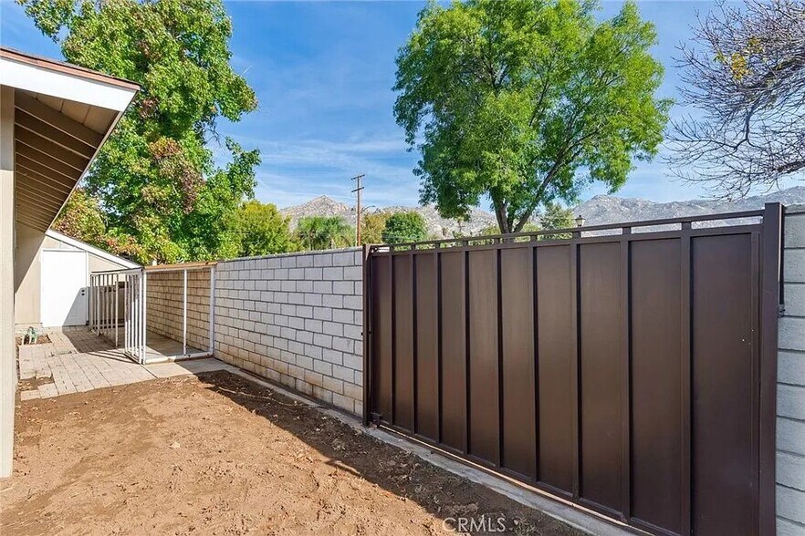 Building Photo - 194 W Blaine St