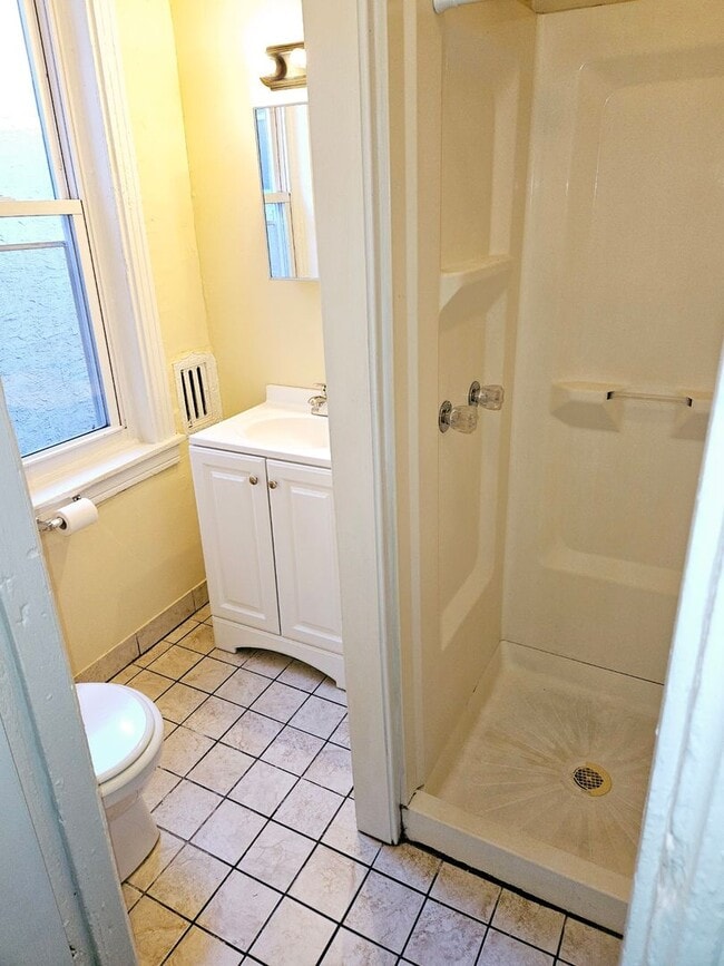 Building Photo - 15th & Wharton-South Philadelphia