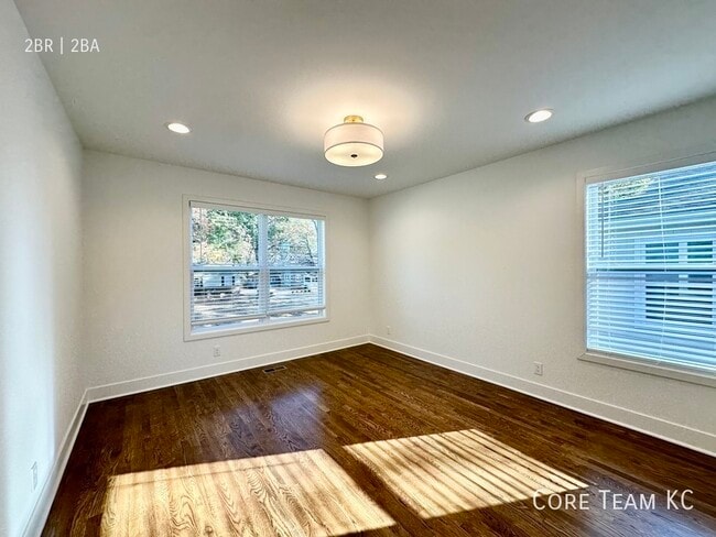 Building Photo - 7708 Main St