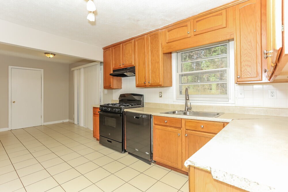 Building Photo - 3656 Chestnut Lake Ct