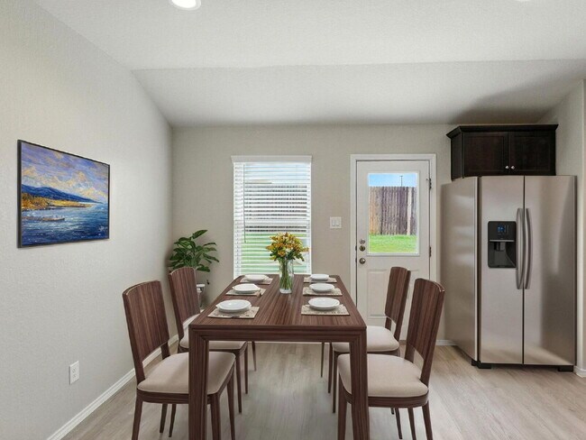 Building Photo - Immaculate 3BR/2BA Home Featuring Open-Con...