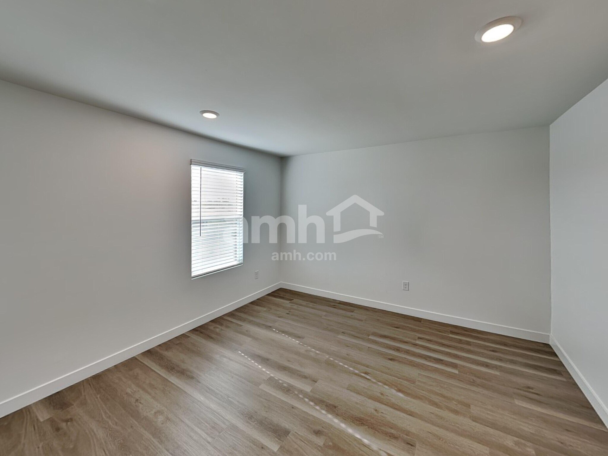 Building Photo - 9543 E Friedel Dr